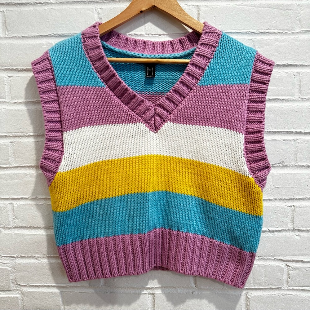 Forever 21 Purple Striped Sweater vest Size Small - Picture 4 of 12